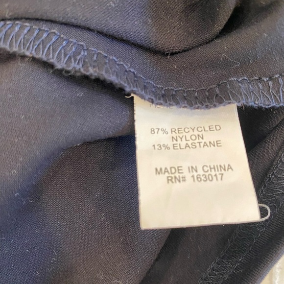 Princess Polly Asymmetrical Off-Shoulder Dress - Picture 10 of 11